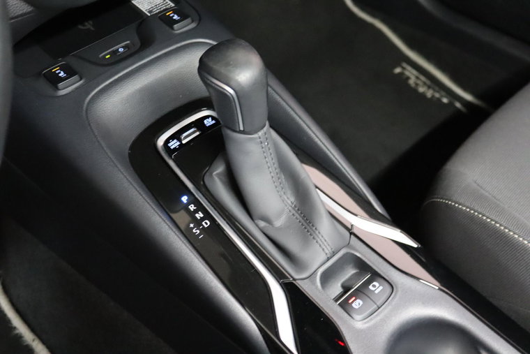 Vehicle Image 32