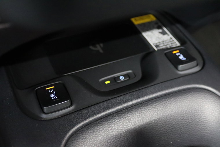 Vehicle Image 36