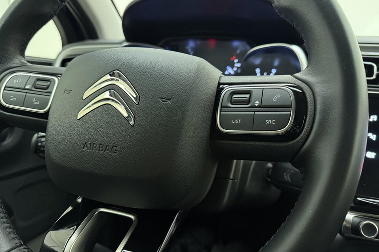 Vehicle Image 19