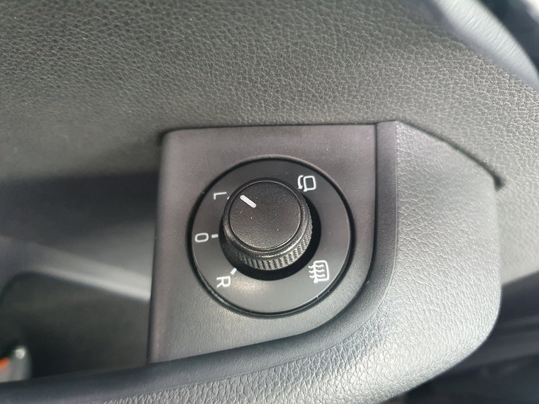 Vehicle Image 40