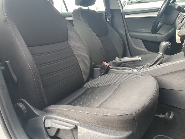 Vehicle Image 50