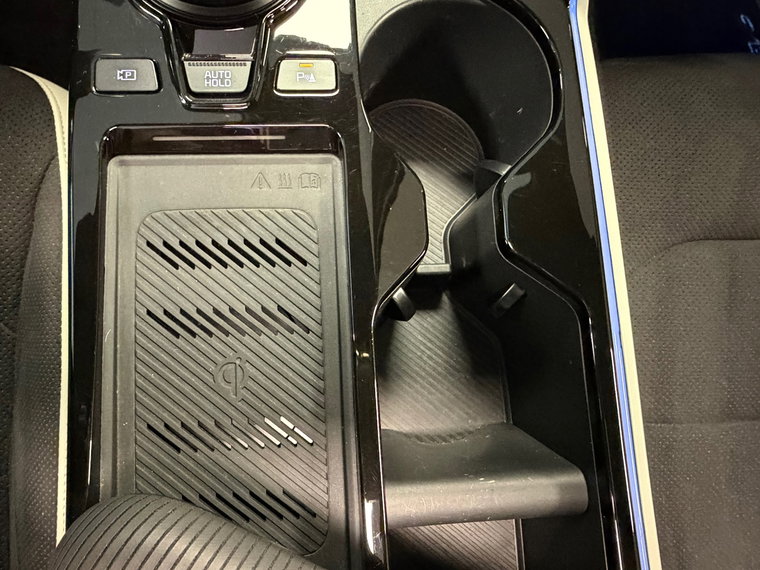 Vehicle Image 37