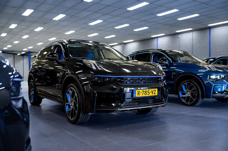 Vehicle Image 5