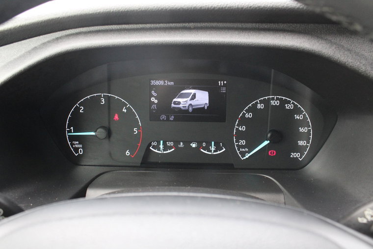Vehicle Image 12