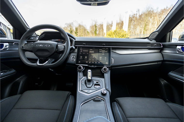 Vehicle Image 18