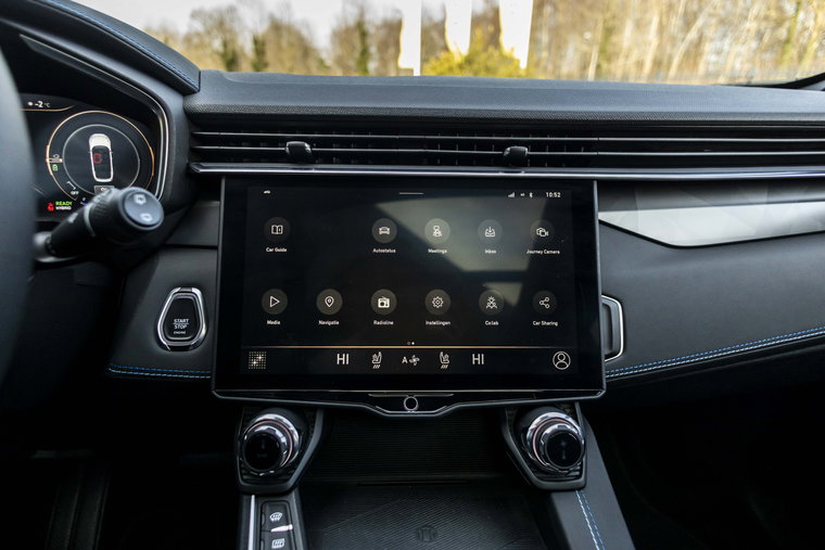 Vehicle Image 36