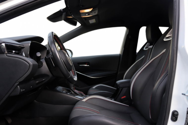 Vehicle Image 12