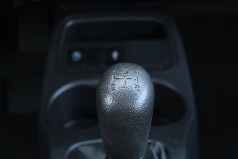 Vehicle Image 25