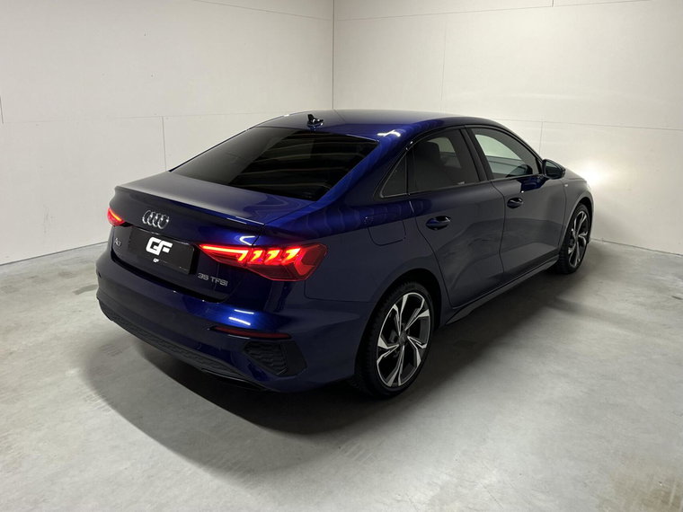 Vehicle Image 48