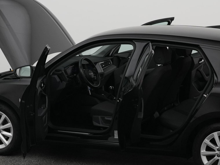 Vehicle Image 33