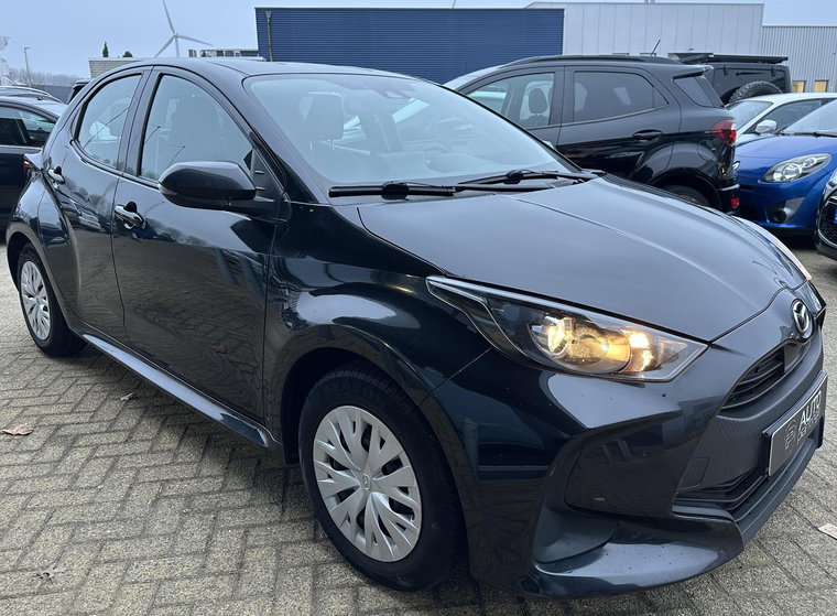 Vehicle Image 5