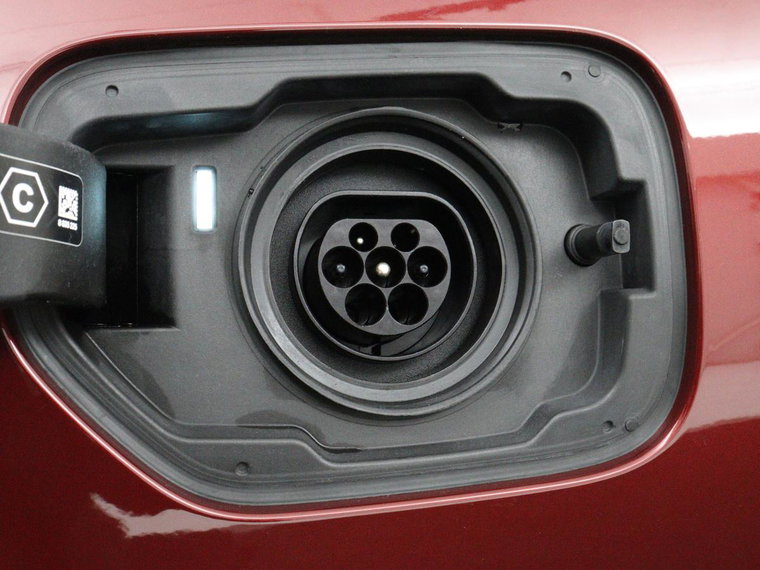 Vehicle Image 15