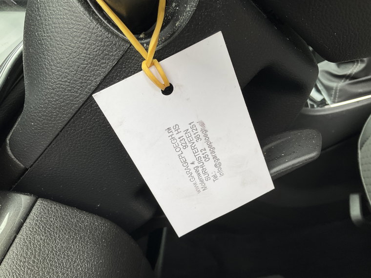 Vehicle Image 38
