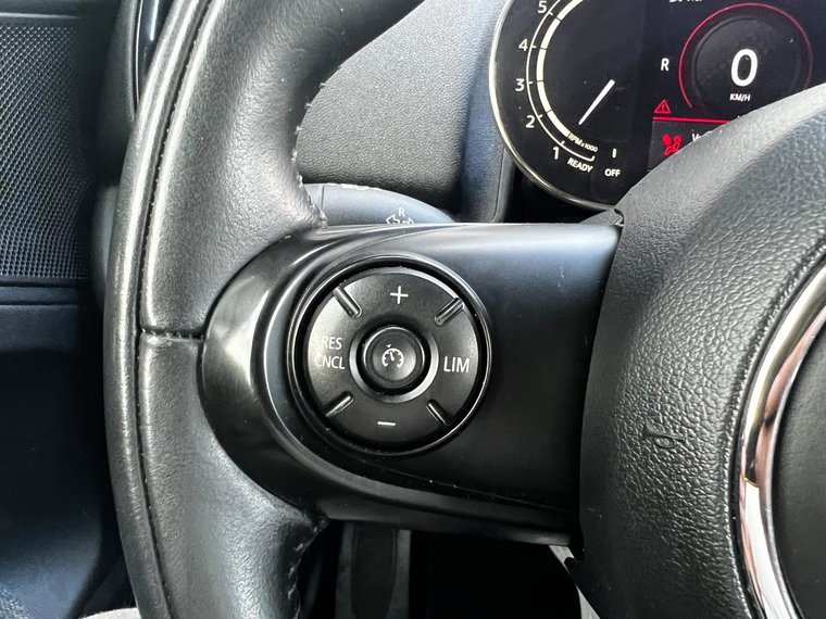 Vehicle Image 41