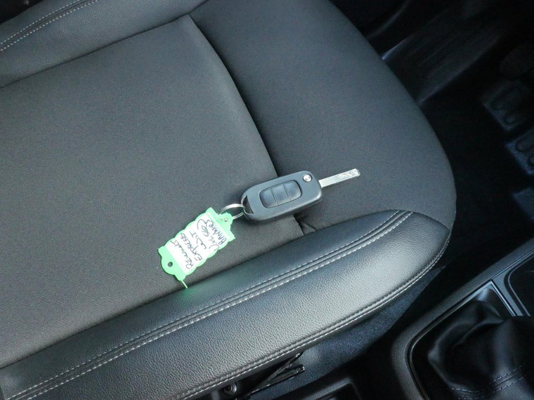 Vehicle Image 17