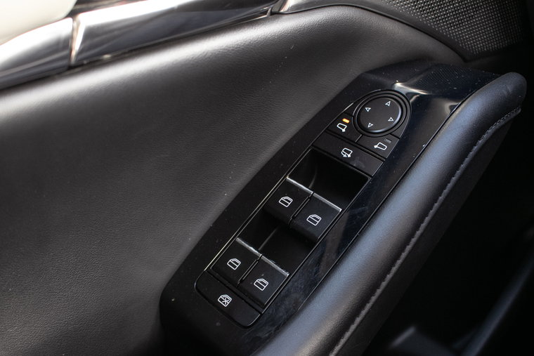 Vehicle Image 43