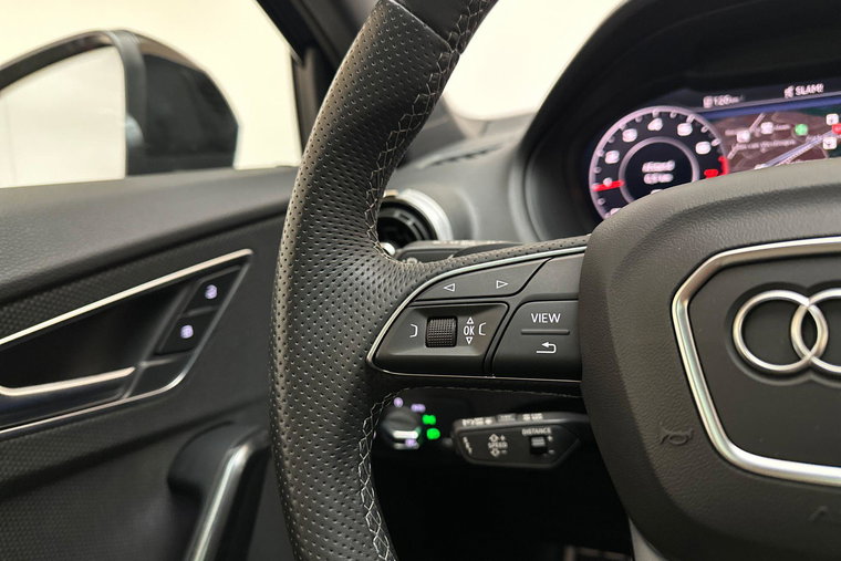 Vehicle Image 22