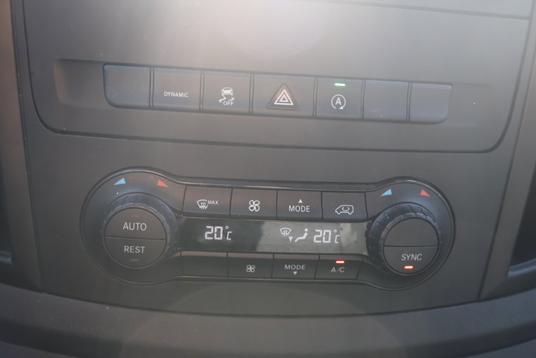 Vehicle Image 27