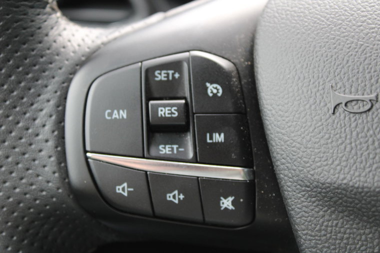 Vehicle Image 28