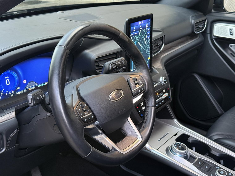 Vehicle Image 21