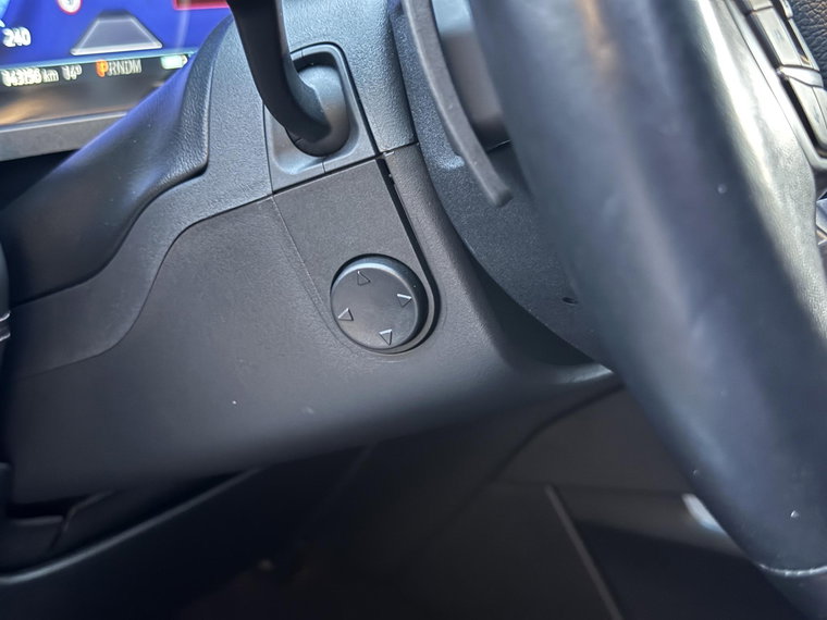 Vehicle Image 37