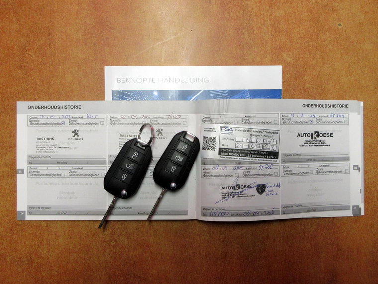 Vehicle Image 19