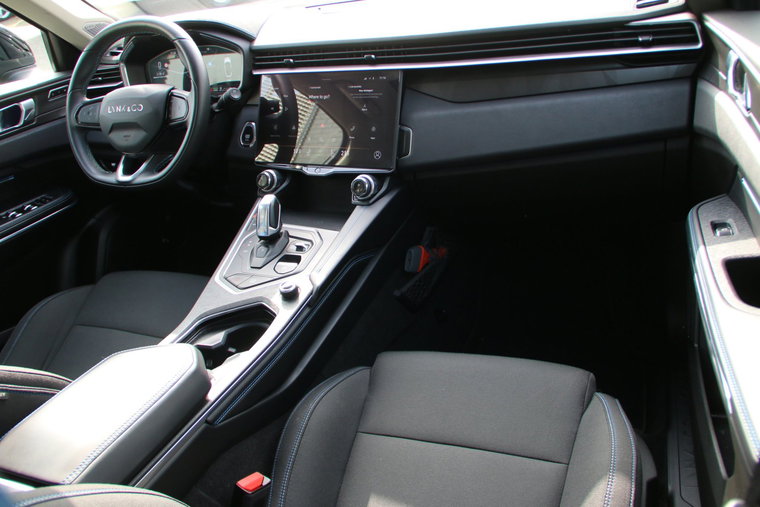 Vehicle Image 13