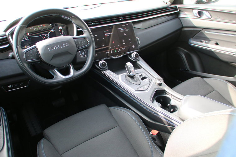 Vehicle Image 8