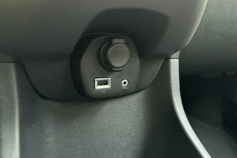 Vehicle Image 18