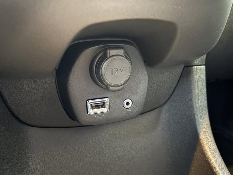 Vehicle Image 31