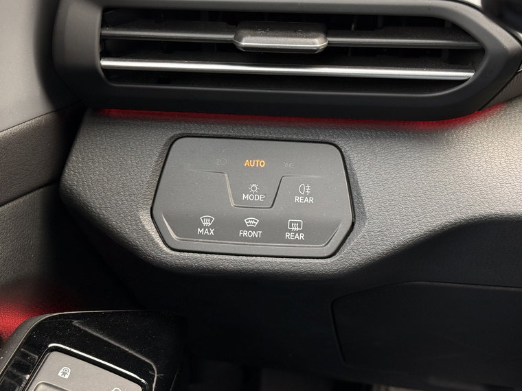 Vehicle Image 43