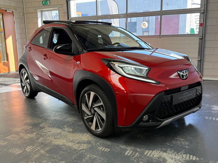 Vehicle Image 7