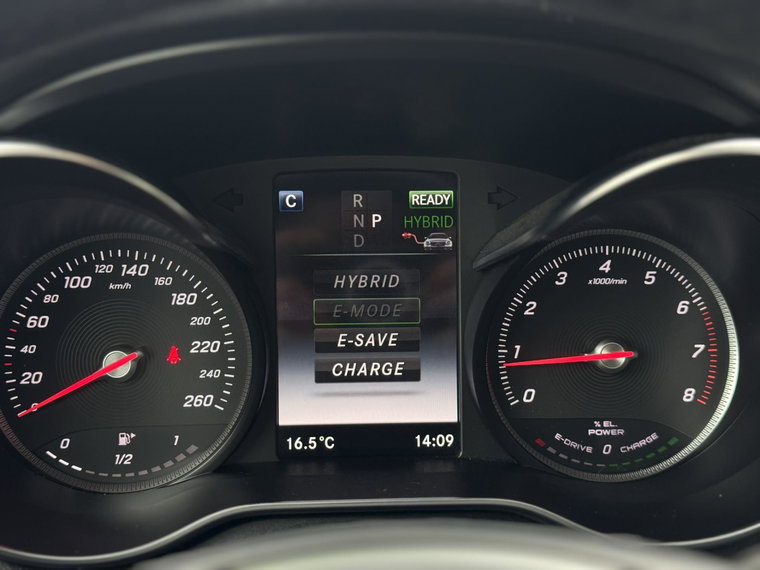 Vehicle Image 35
