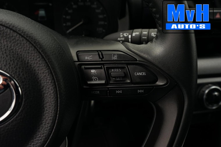 Vehicle Image 40