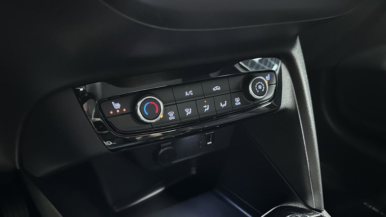 Vehicle Image 38