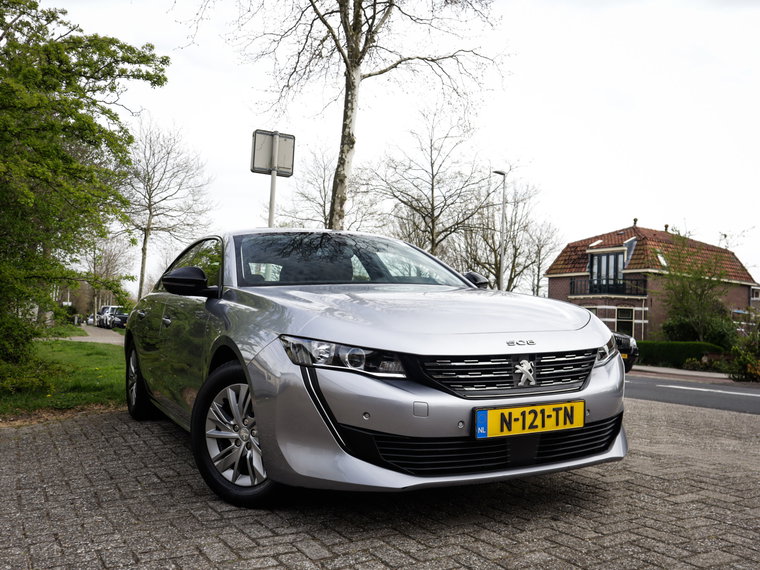 Vehicle Image 32