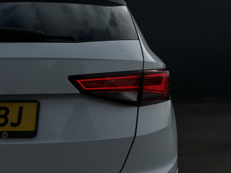 Vehicle Image 27
