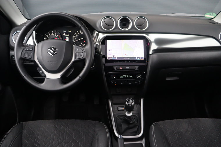 Vehicle Image 11