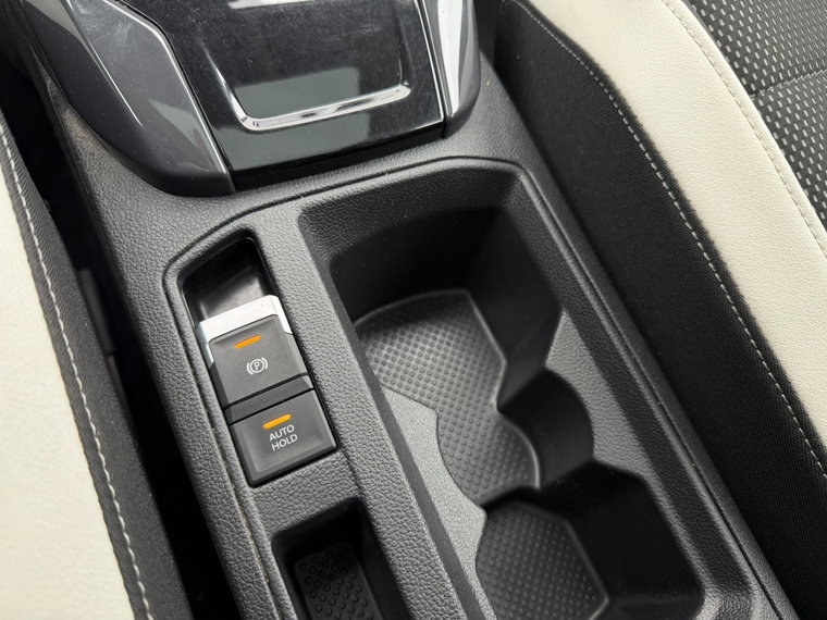 Vehicle Image 48