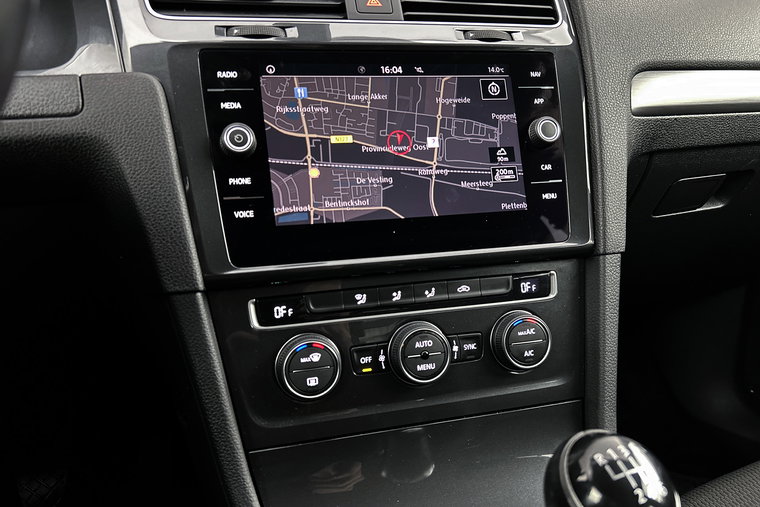 Vehicle Image 18