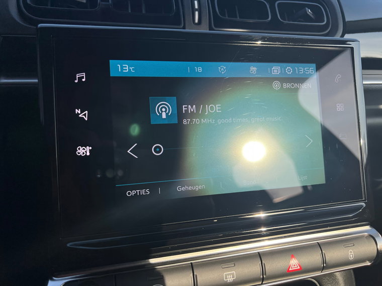 Vehicle Image 17