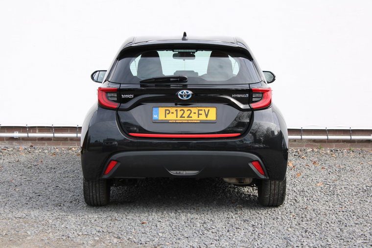 Vehicle Image 12