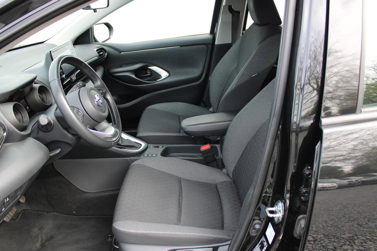Vehicle Image 16