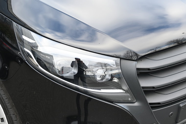 Vehicle Image 13