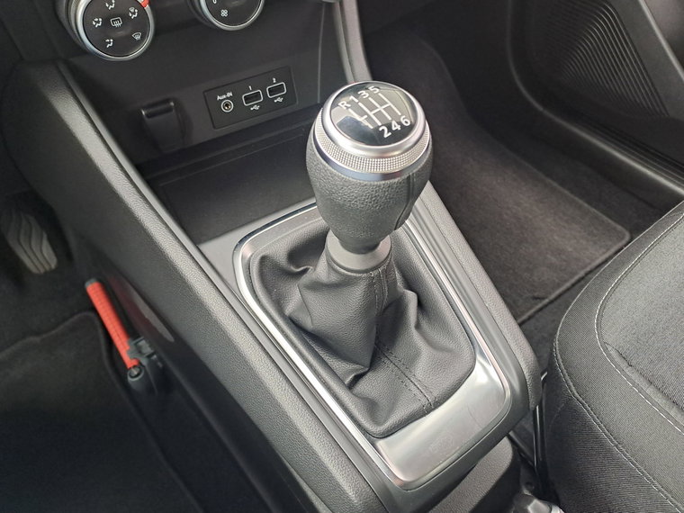 Vehicle Image 26