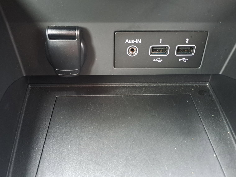 Vehicle Image 28