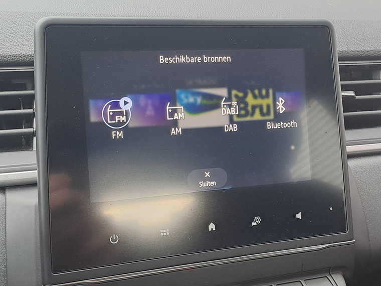 Vehicle Image 32