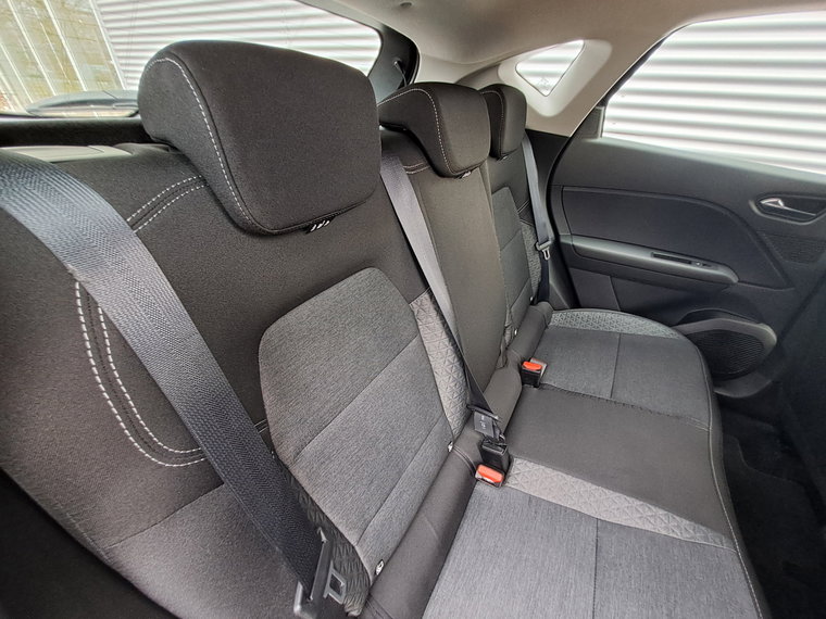 Vehicle Image 37