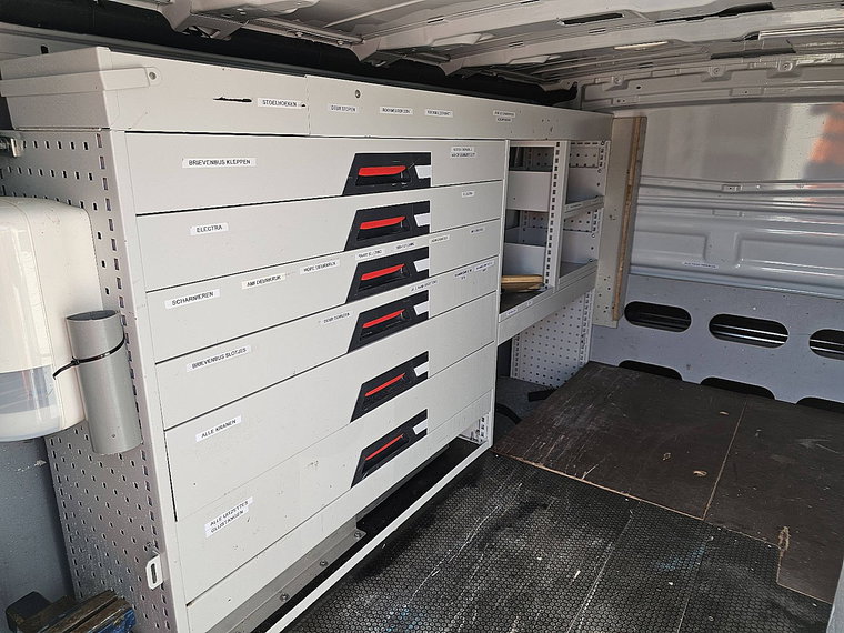 Vehicle Image 15