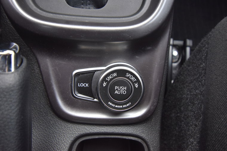 Vehicle Image 24